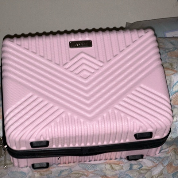 Nicole miller corral pink travel carry on luggage suitcase 10”*14”*7 price drop - Picture 5 of 11